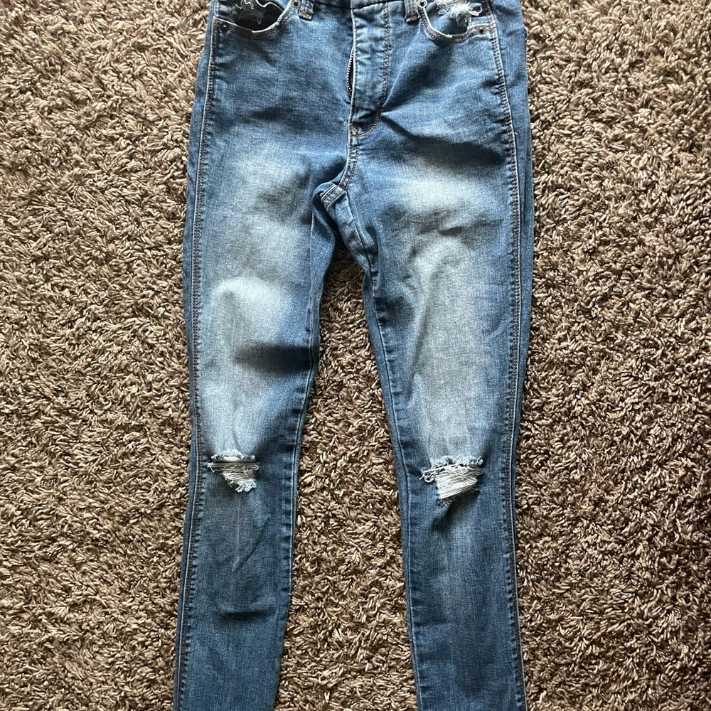 Arizona washed out blue jeans